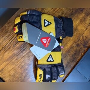 Auclair Men’s Ski Gloves Size L NEW